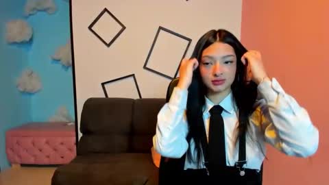 aurora online show from November 13, 2025, 2:49 pm