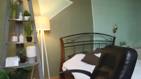 Aurora online show from March 5, 2025, 10:22 am