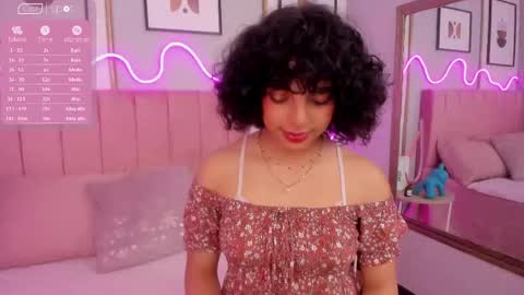 Snapshot of auroramillss chatting on May 12, 2026, 3:03 am Mariana online show from May 12, 2026, 3:03 am