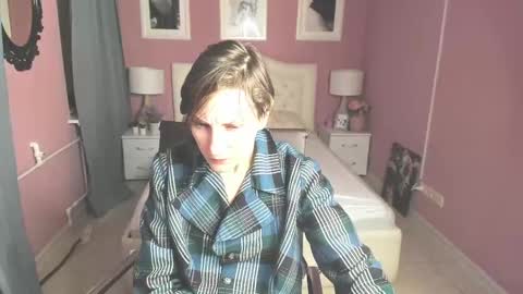 Aurora online show from March 8, 2025, 7:09 pm