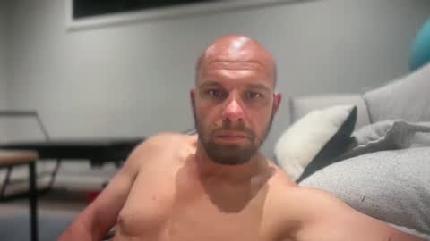 aussieboycal online show from March 21, 2026, 10:42 am