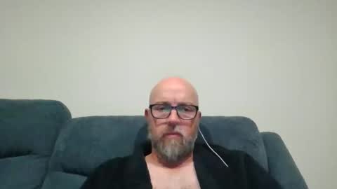 aussieguy73 online show from October 25, 2025, 12:23 pm