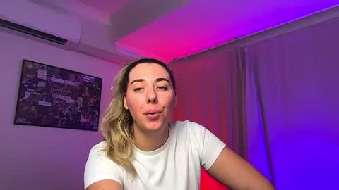 aussielulu online show from March 11, 2026, 9:37 am