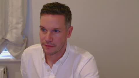 aussiesurfer0000 online show from February 21, 2025, 3:45 am