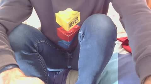 Austin online show from November 12, 2025, 5:57 pm