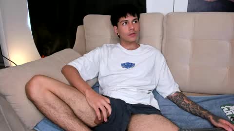 Snapshot of austin_falcon chatting on May 26, 2026, 8:27 pm Austin online show from May 26, 2026, 8:27 pm