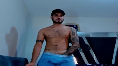 AustinTorres  online show from December 13, 2024, 4:43 am