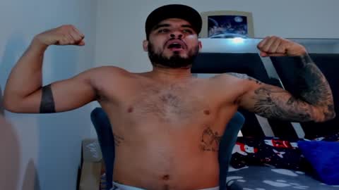 AustinTorres  online show from December 19, 2024, 3:51 am