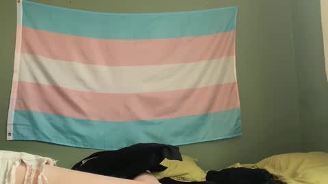 Autumn Loves You online show from March 21, 2026, 7:06 pm