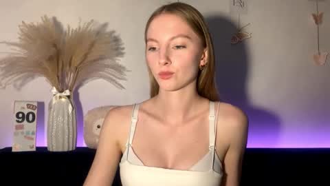 Annie online show from September 21, 2025, 3:02 pm