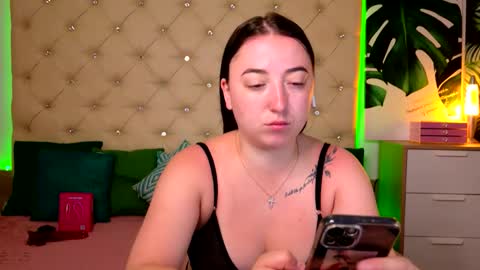 Snapshot of ava_maax chatting on May 26, 2026, 4:52 am Ava online show from May 26, 2026, 4:52 am
