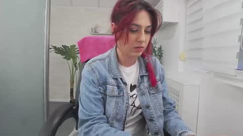    online show from May 28, 2026, 2:42 am