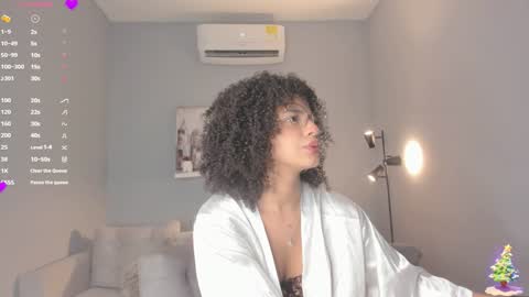 Snapshot of avalon_badger chatting on December 13, 2024, 11:17 pm Avalon online show from December 13, 2024, 11:17 pm