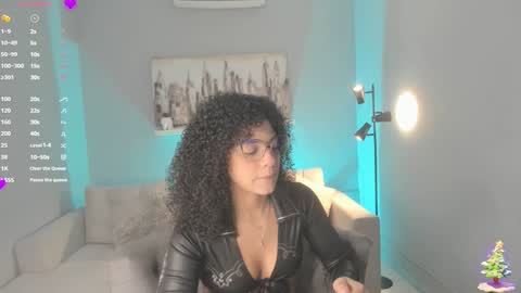 Snapshot of avalon_badger chatting on December 16, 2024, 7:43 pm Avalon online show from December 16, 2024, 7:43 pm