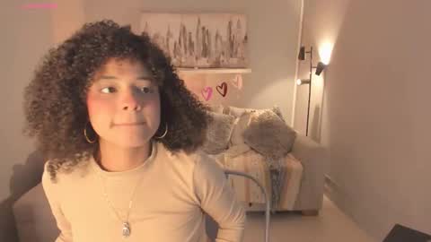 Snapshot of avalon_badger chatting on February 27, 2025, 6:53 pm Avalon online show from February 27, 2025, 6:53 pm