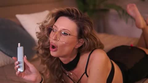 Ava online show from March 5, 2026, 4:52 am