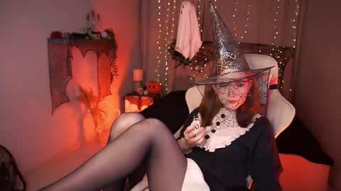 Snapshot of avaryder chatting on October 21, 2025, 3:02 pm Ava online show from October 21, 2025, 3:02 pm