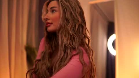 Carina online show from March 5, 2025, 2:14 am