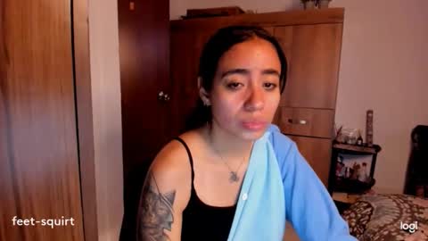 Snapshot of ave_fenix69 chatting on February 2, 2026, 1:15 am Valery -- online show from February 2, 2026, 1:15 am