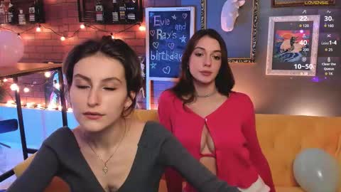 Avie online show from September 13, 2025, 6:29 pm