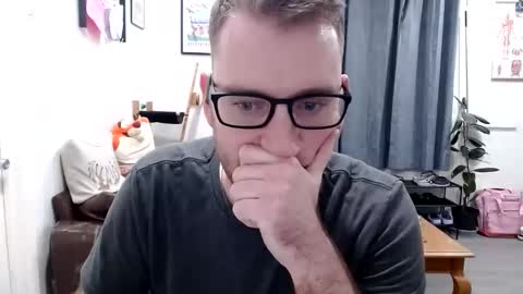 averagepenisalex online show from December 20, 2025, 1:34 am