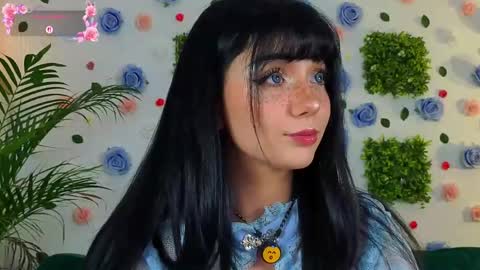 AveryWillow online show from June 3, 2026, 1:08 am