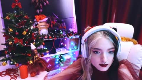 Avriel online show from December 26, 2024, 5:47 am