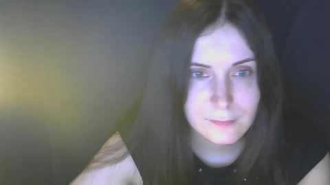 avialenne online show from March 27, 2026, 5:56 pm