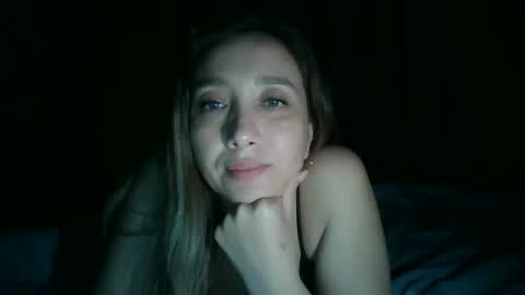 avinelra online show from April 16, 2026, 3:57 pm