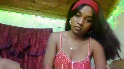 avotraina online show from May 10, 2026, 6:35 pm