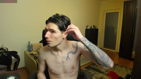 Snapshot of awesome_justin chatting on January 30, 2025, 11:33 am Justin online show from January 30, 2025, 11:33 am