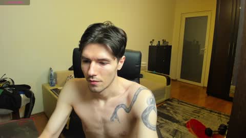 Snapshot of awesome_justin chatting on January 30, 2025, 7:59 pm Justin online show from January 30, 2025, 7:59 pm