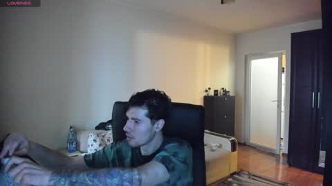 Snapshot of awesome_justin chatting on February 3, 2025, 11:31 am Justin online show from February 3, 2025, 11:31 am