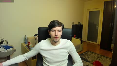 Snapshot of awesome_justin chatting on February 5, 2025, 8:35 pm Justin online show from February 5, 2025, 8:35 pm