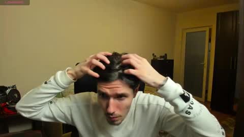 Snapshot of awesome_justin chatting on March 6, 2025, 2:41 am Justin online show from March 6, 2025, 2:41 am