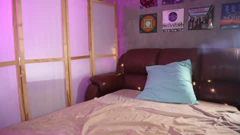 Alice online show from April 17, 2026, 10:07 am