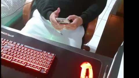 Alex online show from February 1, 2026, 8:51 pm