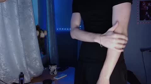 axel_0ne online show from February 6, 2026, 12:30 pm