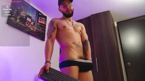 Independiente Model online show from March 12, 2026, 8:15 pm
