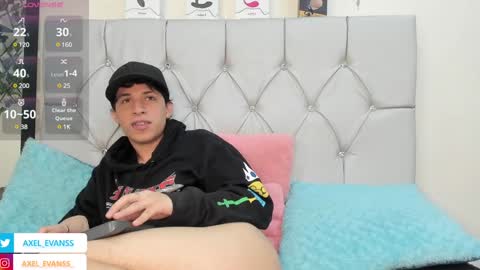 Snapshot of axel_evanss chatting on December 4, 2024, 3:21 pm Axel Evanss online show from December 4, 2024, 3:21 pm