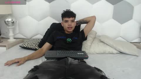 Snapshot of axel_forte chatting on February 27, 2025, 12:34 pm Axel Forte online show from February 27, 2025, 12:34 pm