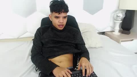 Snapshot of axel_forte chatting on March 7, 2025, 12:34 pm Axel Forte online show from March 7, 2025, 12:34 pm