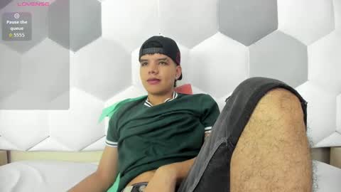 Snapshot of axel_forte chatting on September 16, 2025, 12:50 pm Axel Forte online show from September 16, 2025, 12:50 pm