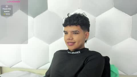 Snapshot of axel_forte chatting on September 19, 2025, 1:12 pm Axel Forte online show from September 19, 2025, 1:12 pm