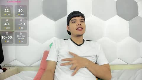 Snapshot of axel_forte chatting on October 21, 2025, 1:12 pm Axel Forte online show from October 21, 2025, 1:12 pm