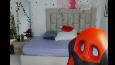 Axel online show from June 5, 2026, 1:12 am