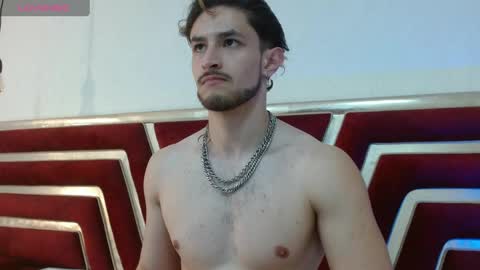 Axel  online show from May 21, 2026, 1:01 am