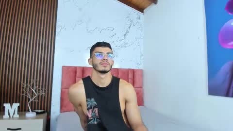 Axel  online show from December 3, 2024, 4:36 am