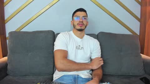 Axel  online show from January 20, 2025, 1:11 pm