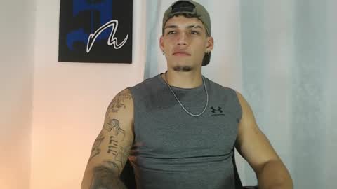 Snapshot of axel_taylor21 chatting on February 4, 2025, 1:23 am INDEPENDENT MODEL online show from February 4, 2025, 1:23 am
